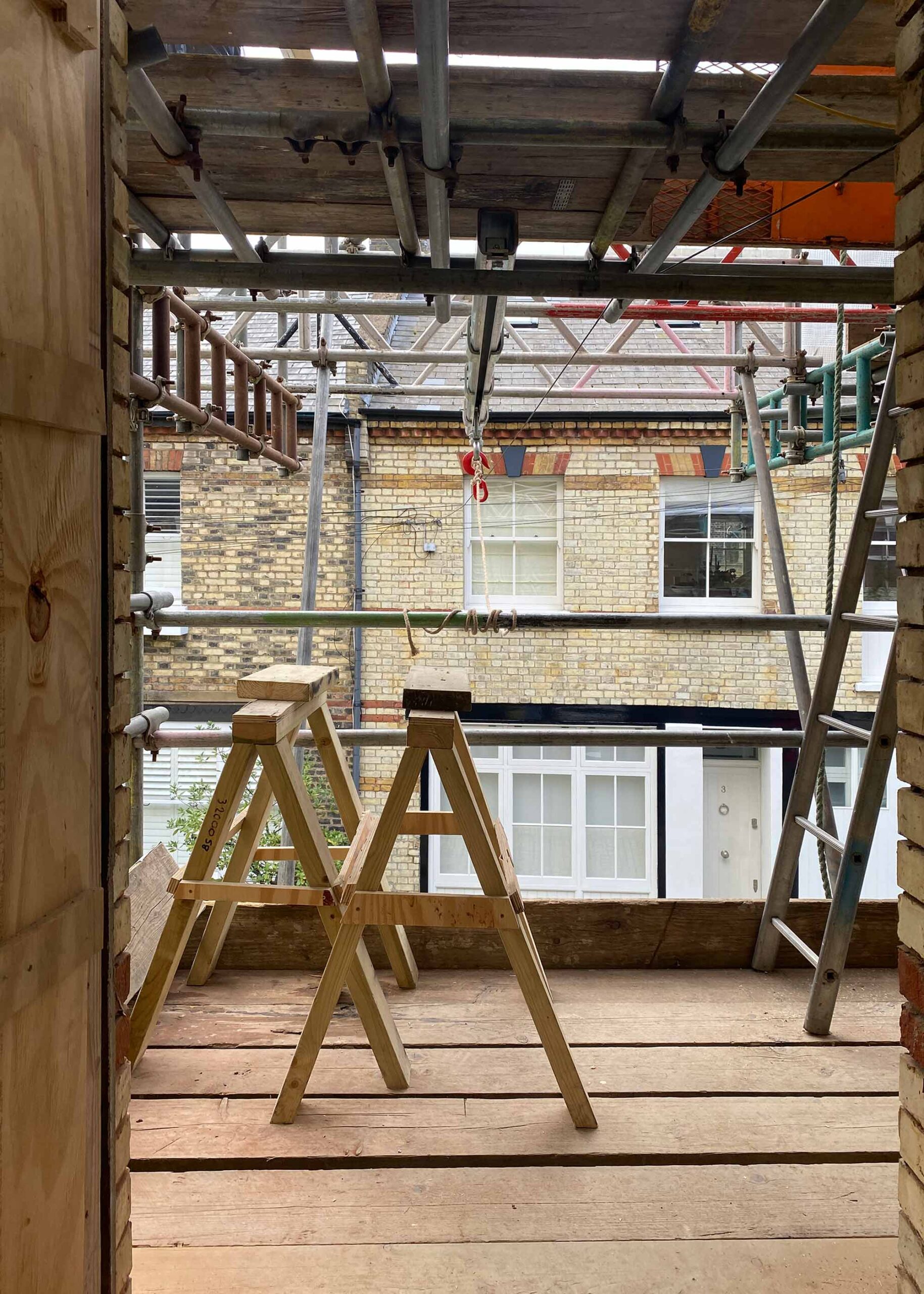 Dramatically remodelling a London mews house